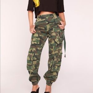 Camp cargo pants